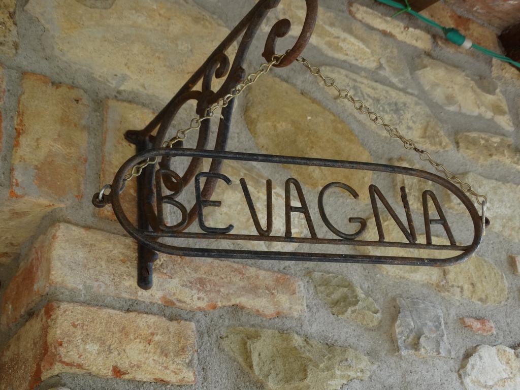 Casale Poggio Colpiccione Apartment Пасиняно сул Тразимено Екстериор снимка