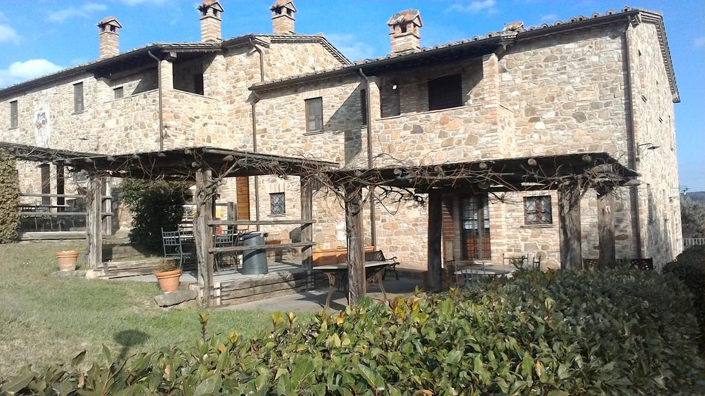Casale Poggio Colpiccione Apartment Пасиняно сул Тразимено Екстериор снимка