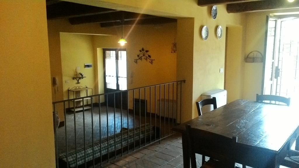 Casale Poggio Colpiccione Apartment Пасиняно сул Тразимено Екстериор снимка