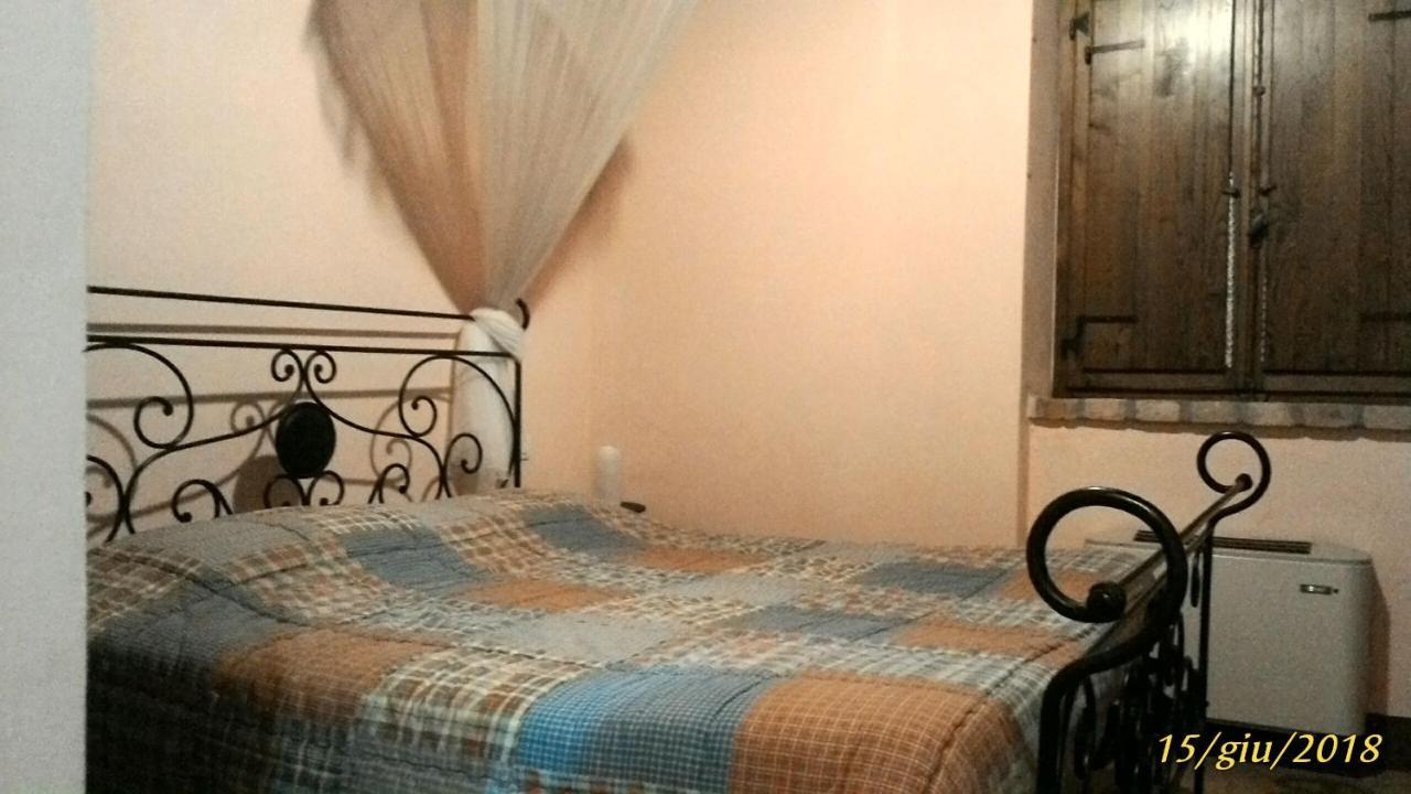 Casale Poggio Colpiccione Apartment Пасиняно сул Тразимено Екстериор снимка